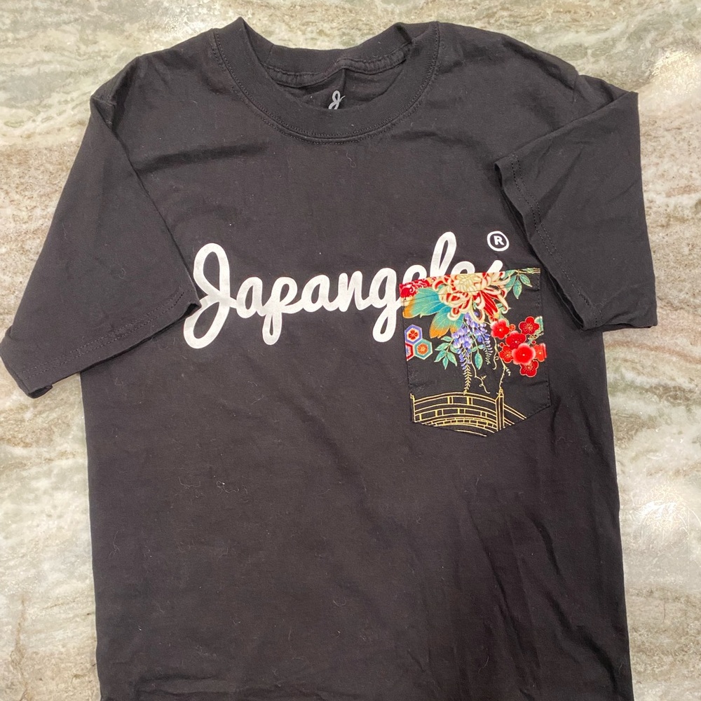 Japangeles Pocket Tee T-shirt